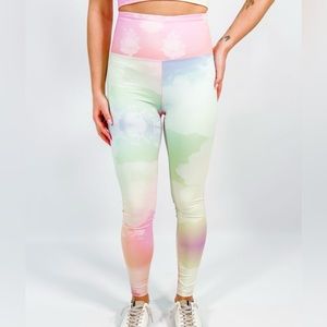 Mono B Rainbow Leggings Large NWT